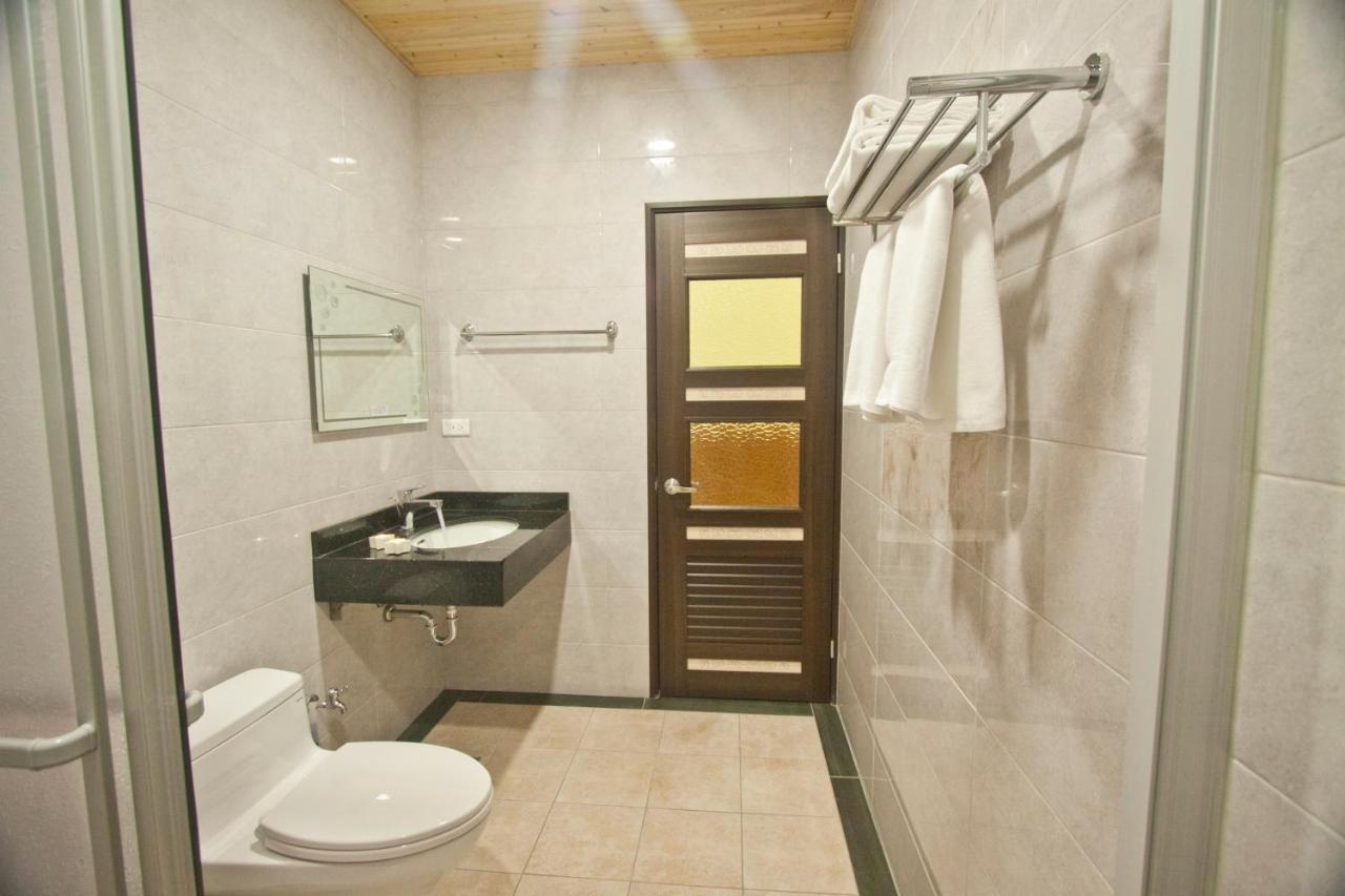 Mrs. Zhuang Homestay Hualien Exterior foto